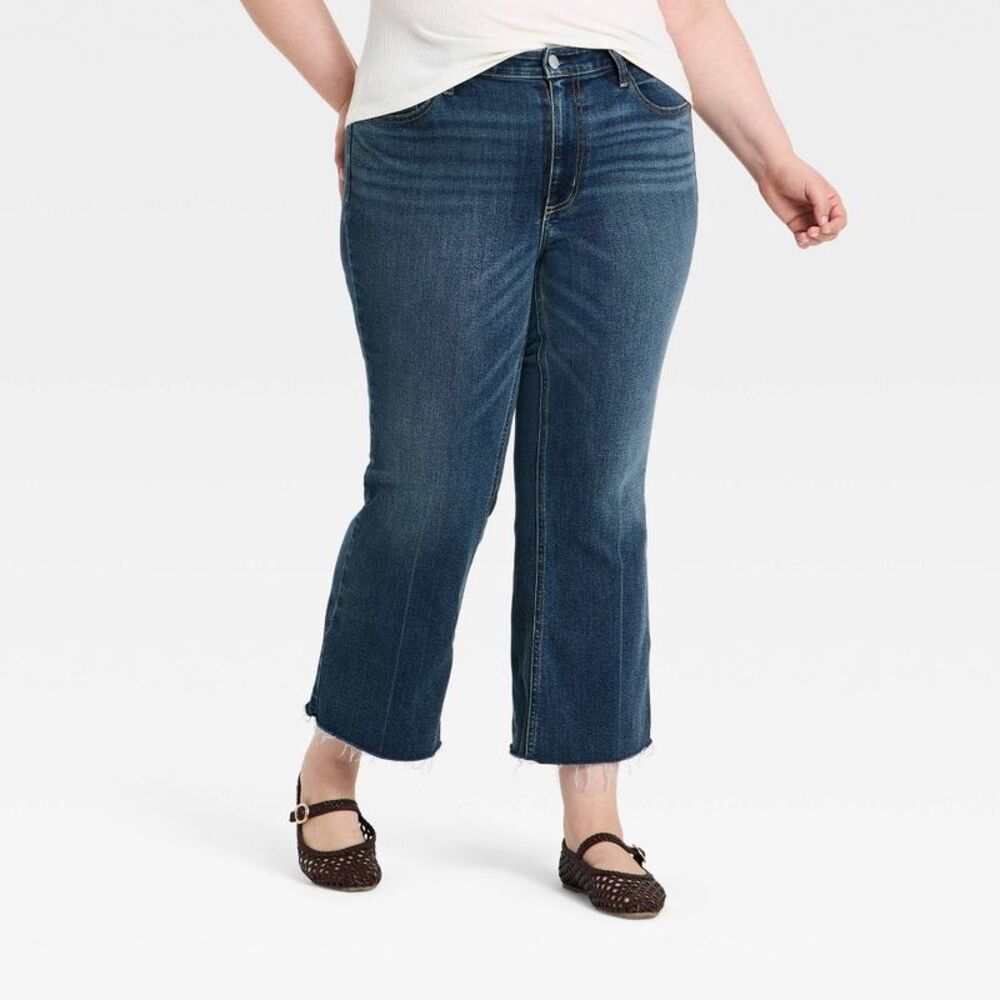 Women's High-Rise Kick Flare Jeans - Universal Thread White 28